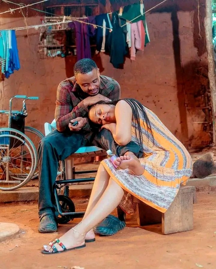 Loyal_tips_tz's tweet photo. Wimbo wa Nandy #dah unaendelea kufanya vizuri kwenye platforms zote zaidi ya inavyofanya #mapoz ya Diamond Platnumz.
Video ya wimbo huu wa Nandy kwenye mtandao wa YouTube una views milioni 3.6 wakati kolabo ya Diamond Platnumz x Jay Melody x Mr Blue umefikisha views 1.9M. https://t.co/VCCj4eGSqs