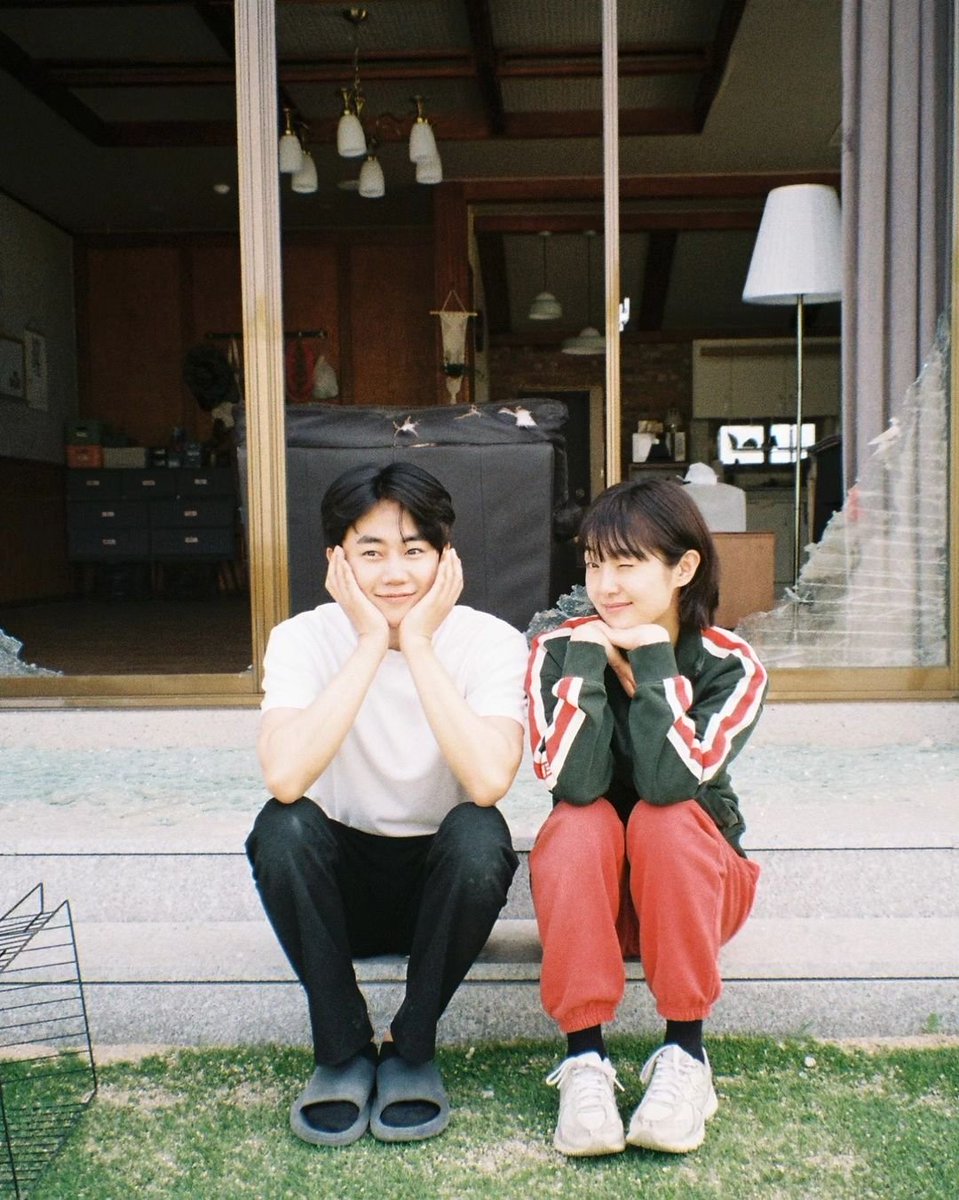 geumsappanim's tweet photo. IG. impactorpjb
---
'킬러들의 쇼핑몰' 사랑해주셔서 감사합니다 !
정말 고생많으셨습니다 👍
우리 모두 아프지말고 새해복 많이 받자요!🌸

#디즈니플러스 #disneypluskr #킬러들의쇼핑몰 #ashopforkillers https://t.co/gB9S2w5zOi