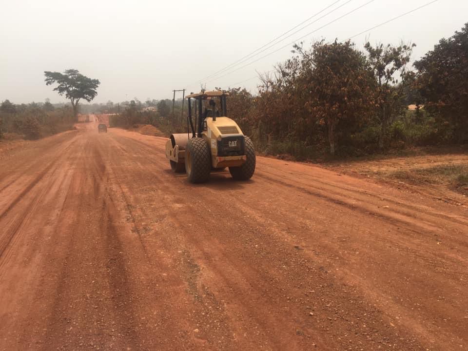 abenbebom_233's tweet photo. Ongoing Construction of #Agona #Swedru To Agona #Nsaba Road in the Central Region.
#BuildingGhanaTogether
#TheNextChapter https://t.co/3uPyWQBDaM