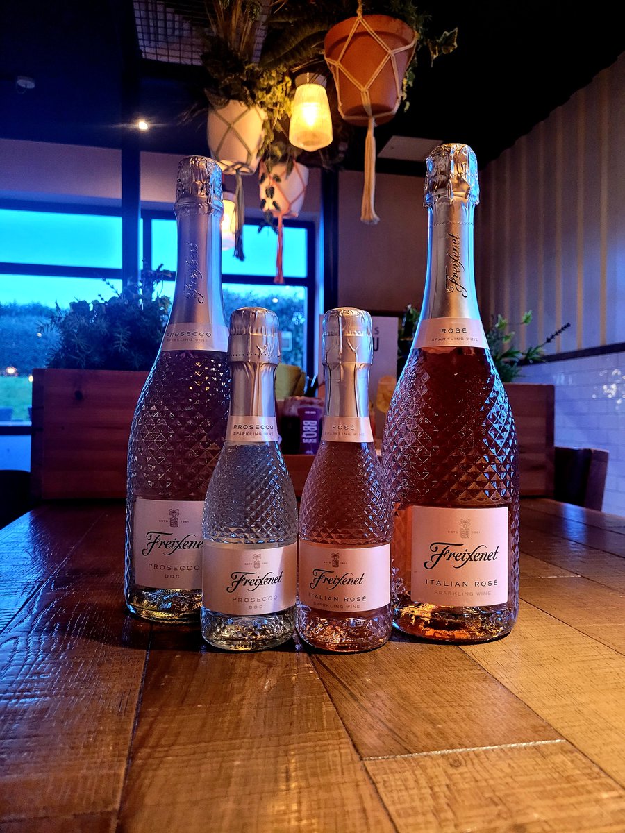 HarvesterMpark's tweet photo. Enjoy your Valentine's Day with style !🥰

Freixenet Prosecco and Italian Rose is a perfect way to celebrate your big day 🥂 https://t.co/D3dMhYUPOz