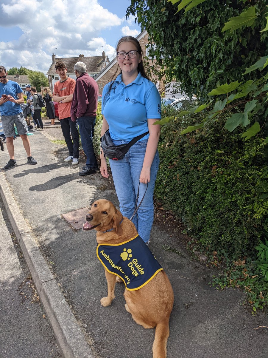 This week we are celebrating #StudentVolunteeringWeek! Today, Rosie shares her story of what it's like being a student and a Guide Dogs volunteer 💙👇

Want to lend us a hand as a student volunteer, surrounded by canine cuddles and incredible people?👉 bit.ly/487Ls8F