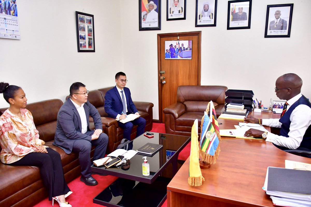 The Gov’t Chief Whip @HamsonObua has today held a fruitful engagement with Huawei Technologies (Ug) Co. Ltd led by Deputy Managing Director, Mr Gao Jian in his office. They discussed matters around Digital skilling (DigiTruck) Project targeting youth groups.