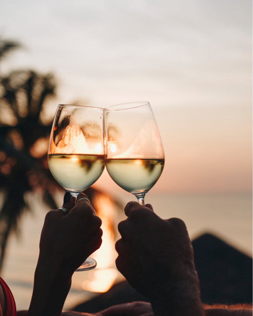 Here's to love, laughter, and a lifetime of clinking glasses together🥂

Happy Valentine's Day! 💖

bit.ly/42FnUWt

#GrecianSands #GrecianHotels #Cyprus #Vacation