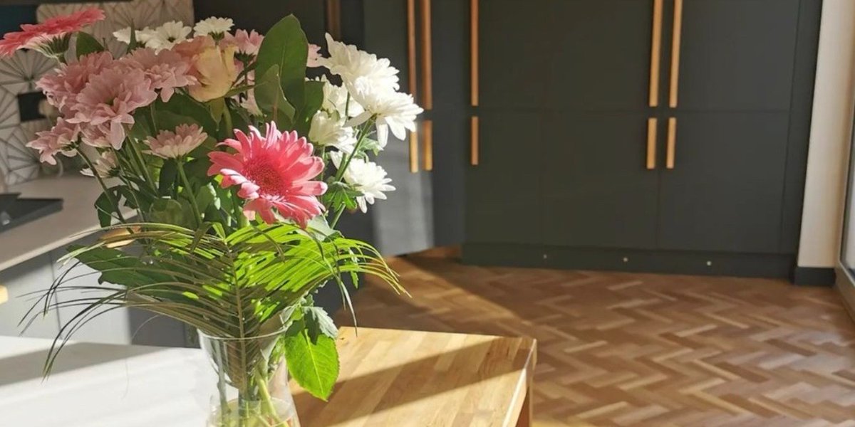 TLC LuxuryVinylTile tweet media