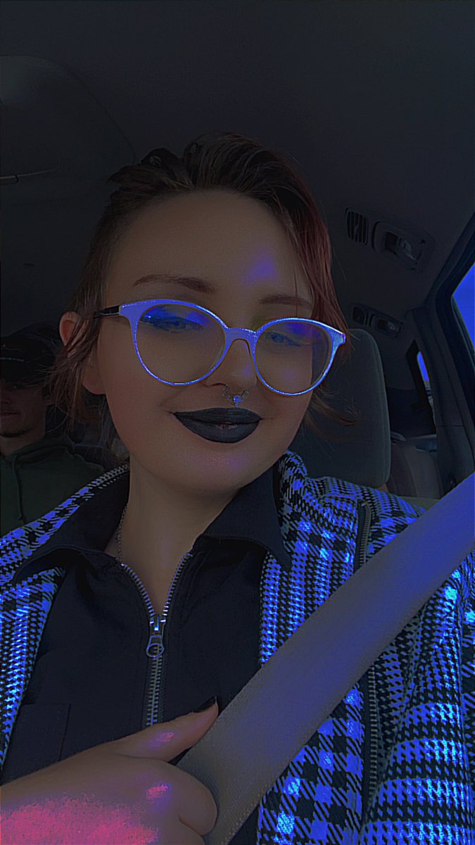 enchantingasmo's tweet photo. 🕸️NOT NEW TO NSFW🕸️
(just redoing my 📍)

🖤20
🕷️shapeshifter (cosplayer)
🖤gamer
🕷️any pronouns (they/them)
🖤bi
🕷️switch (dom lean)
🖤kink/fet friendly
🕷️occasionally taboo

🤍+🔁 to be moots 😈 https://t.co/jllO6LaX2B