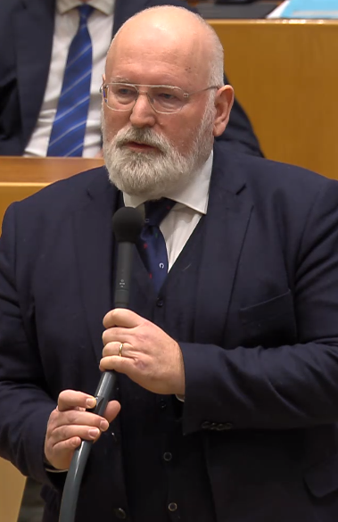 NinaSonneveld's tweet photo. En deze valt alleen maar in herhaling, wat een haat naar Wilders toe zit er in deze haatkabouter ! Vreselijk echt ! https://t.co/KeKzRel9VW