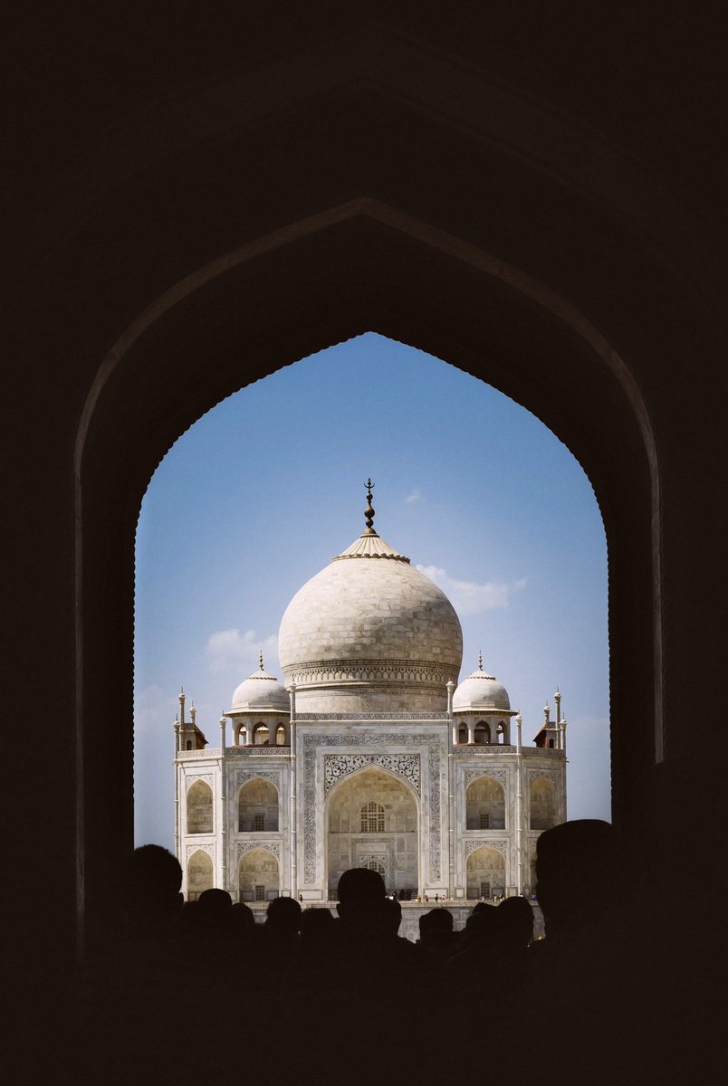 Master Taj The Taj Mahal, one of the New 7 Wonders of the World is in Agra, India ...