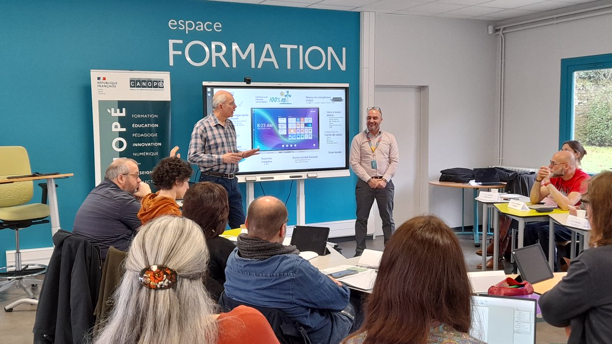 canope_61's tweet photo. Formation aux usages pédagogiques des écrans numériques interactifs pour 12 enseignants des collèges dotés par @ornedepartement #NumOrne
🙏@MarcGeoffroyEC et @gdfleury qui apportent leur expertise. https://t.co/fCyUo29M8k