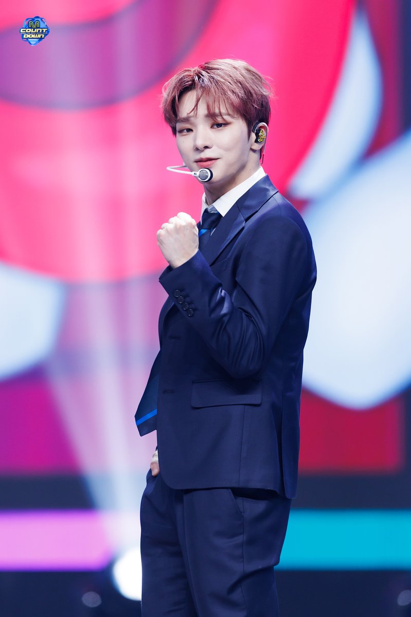 240208 #MCOUNTDOWN 현장포토
엠카 오늘 태곤혜 파이팅 해야지 무대 많이 봐버려썽
그거 말구는 아무것도 안 봐썽
삐삐눈??
ㄴ 배너 5주년 축하해썽
⋆⸜⊹₊ (경) VANNER 5주년 (축) ¨̮⑅*⸝⋆
      ( * ॑꒳ ॑*)ﾉ"┌iiiii┐ヾ(* ॑꒳ ॑* )

More Photos 📸naver.me/xVAxp47K

#엠카운트다운