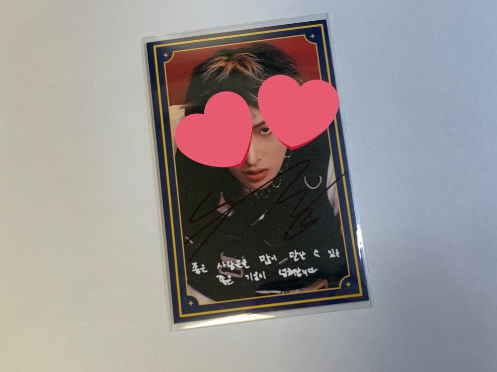yangdohaeyo_pp's tweet photo. 에이티즈 미친폼 팝업 민기 친필 싸인 포카 양도합니다 

제시
하자X 

ateez crazy form THE WORLD EP.FIN:WILL MINGI  Fortune card soundwave pop-up 사운드웨이브 사웨 친필 https://t.co/F12ihwOHDH