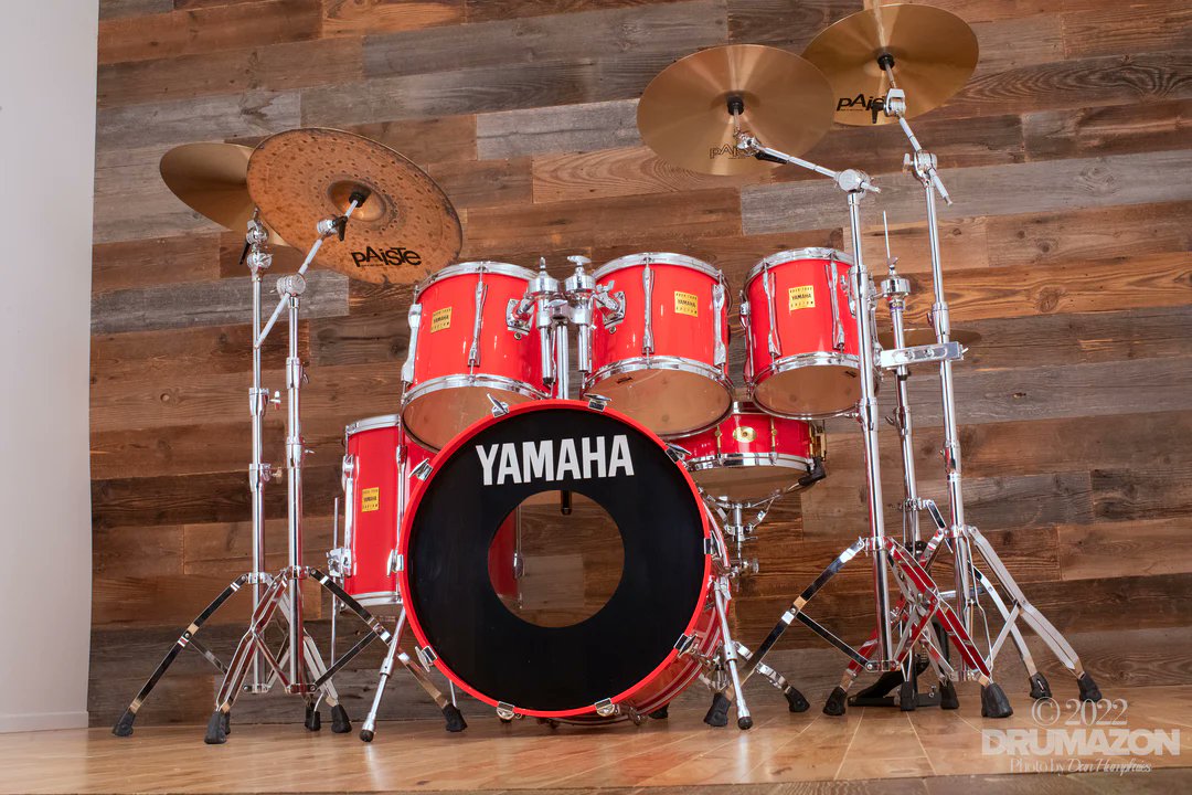 Happy Valentine's Day fellow drummers! ❤️🥁😍

How can we resist this blast from the past - a YAMAHA ROCK TOUR CUSTOM (RTC) SERIES IN HOT RED

📷 Courtesy of Drumazon.com

#yamahadrums #lovedrums #drumdaily