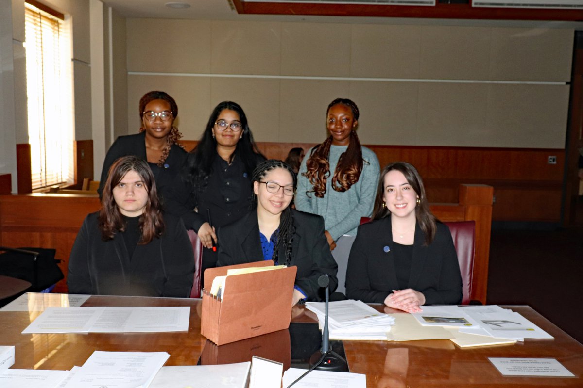 The OM Mock Trial team finished 5-1 with an 111-96 win over Broadneck. Hopefully OM will make the final four (County Championship) as they are in 2nd place by both W/L and points. The top  winners will be County Co-Champions &amp; advance to Circuit Championship! Go Mocl Trial!!!