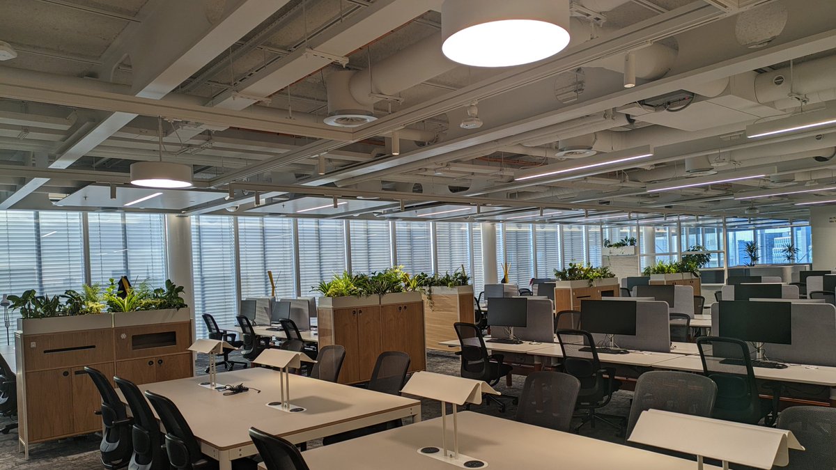 Boost employee productivity with Beringar! By understanding how your space is used, you can optimise layout &amp; resources for better workflow &amp; happier teams. #workspacedesign #employeeengagement #Beringar