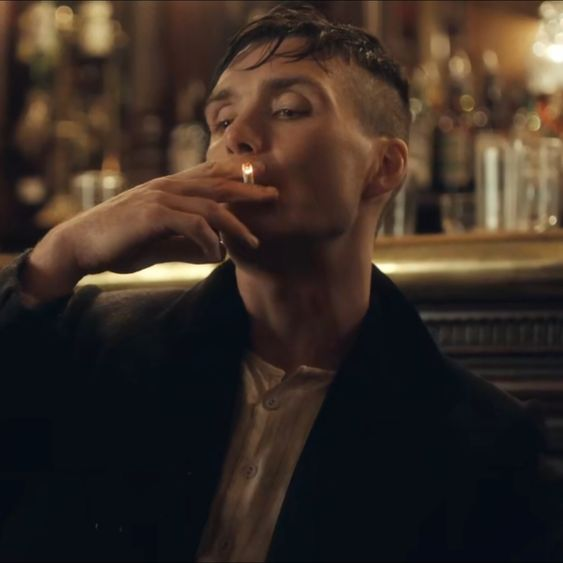TheCinesthetic's tweet photo. cillian murphy as thomas f**king shelby. https://t.co/tTDmlli2a5