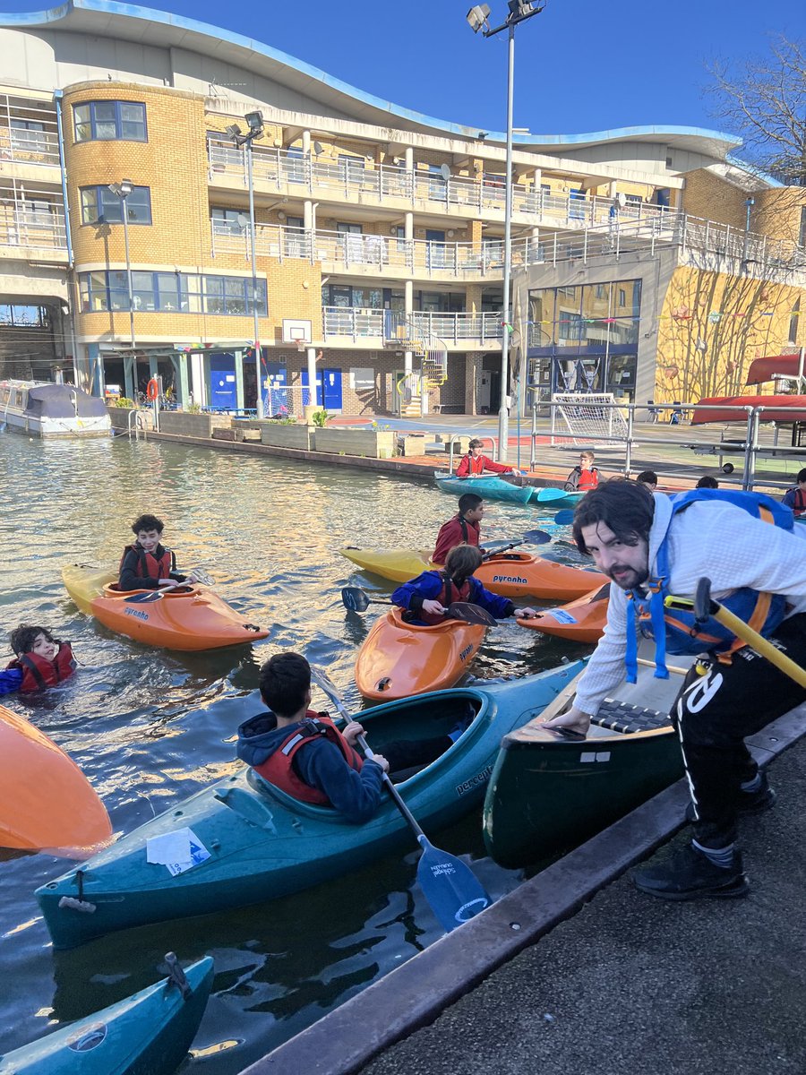 LdnSportsTrust's tweet photo. Our busiest Monday at Canalside at Feb half term EVER 🎉🎉 come on down for last few days ⁦@RBKC⁩ ⁦@RBKCMayor⁩ ⁦@youngkandc⁩ ⁦@MPSDalgarno⁩ ⁦@DalgarnoTrust⁩ ⁦@HarrowClub⁩ https://t.co/ifQufFbyIB