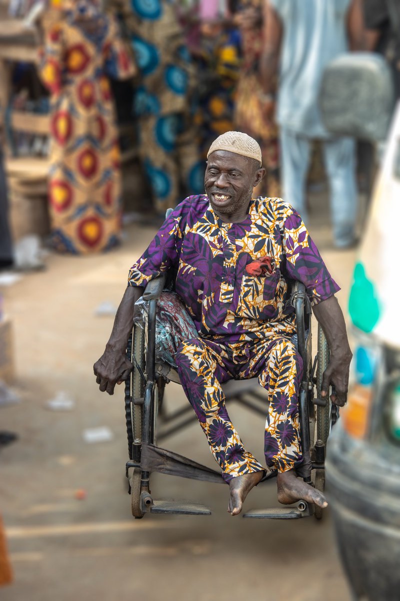 clotheDdisable's tweet photo. Therefore, Team Clothe D disable took it upon themselves by showing love to some physical challenges person in the street of Ibadan to mark Valentine’s Day’s. https://t.co/OIbS1TCOnK