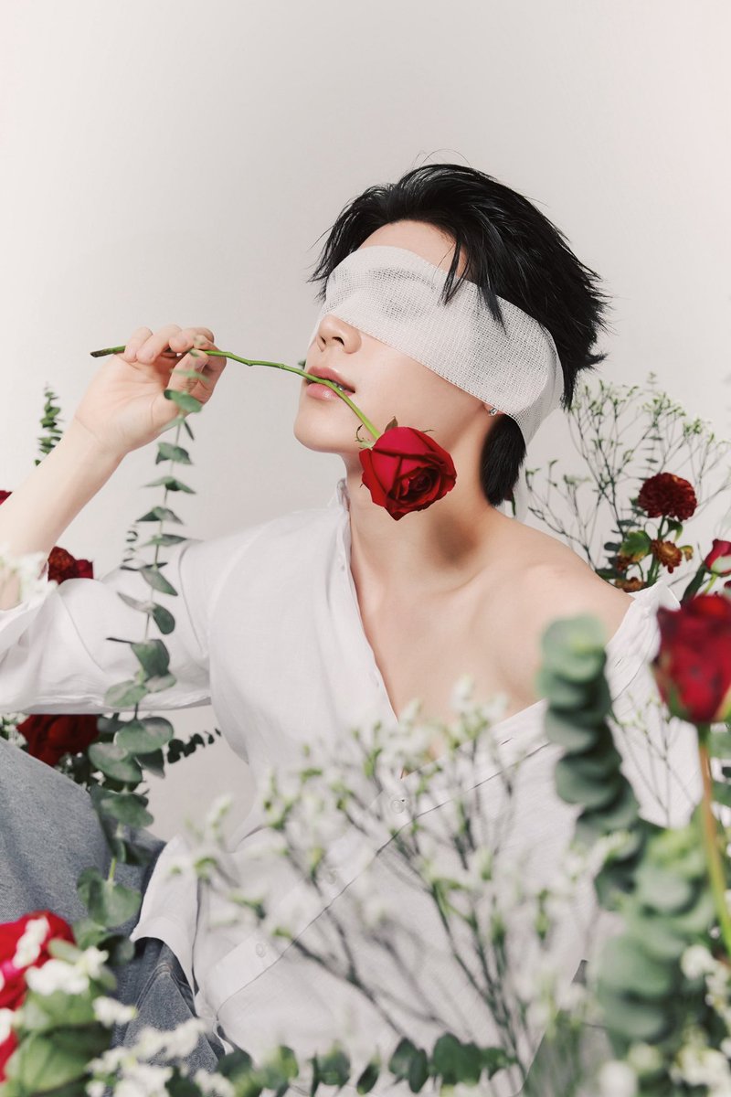 peatwasu's tweet photo. Love n Rose 🌹🤍 

#Peatwasu #CaptainPeat #BabyFeat https://t.co/YBvPrqjOsl