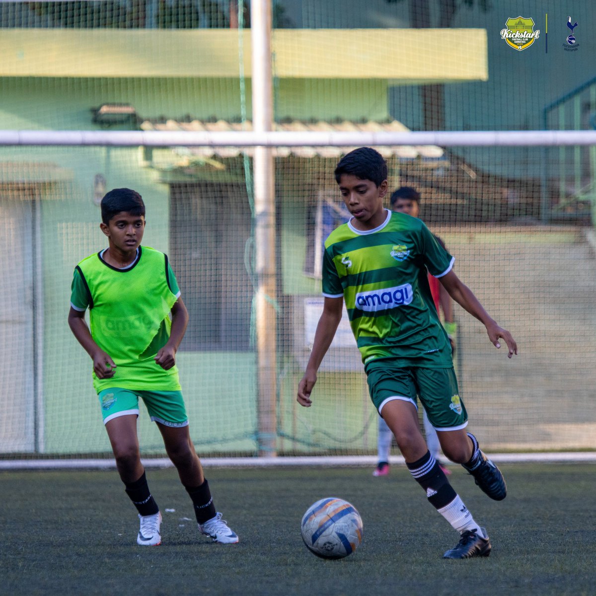Kickstart_fc's tweet photo. Training intensity β‘οΈ Game day anticipation! πͺ
The U15 boys soak in the midweek session! π₯
#IndianFootball #AmagiCorporation #Haier #IValueGroup #JDSsoftware #KickstartFC #tottenhamhotspur #bangalorespurs #ksfa #youthpremierleague https://t.co/vEyrDRcbm4