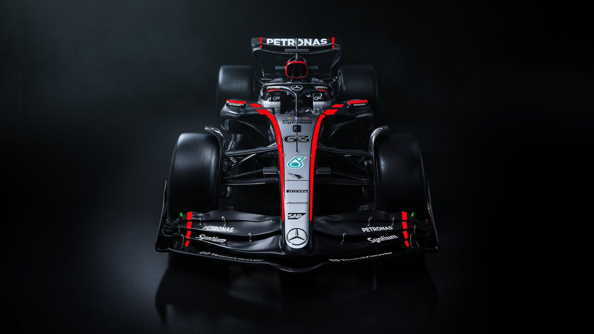 authority3888's tweet photo. The green would've looked better red ;/ but obviously cant for sponsorship reasons https://t.co/vrxYl9rQpD