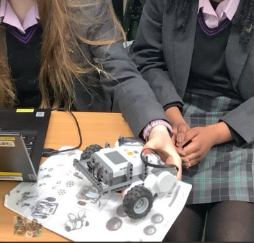 SCHSgdst's tweet photo. Students at SCHS built and programmed Lego robots earlier this term, as part of the celebrations for Women in Science and Engineering Day (WISE) honouring the achievements of women in #STEM.
#WISEDay2024 #MoveTheDial @bjpce https://t.co/CHBaQlXNgS