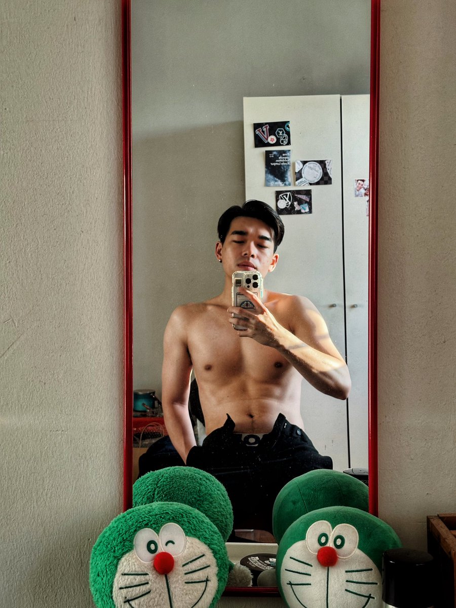 SeannyAw's tweet photo. Happy Valentine’s Day. https://t.co/1wXME7TZD3