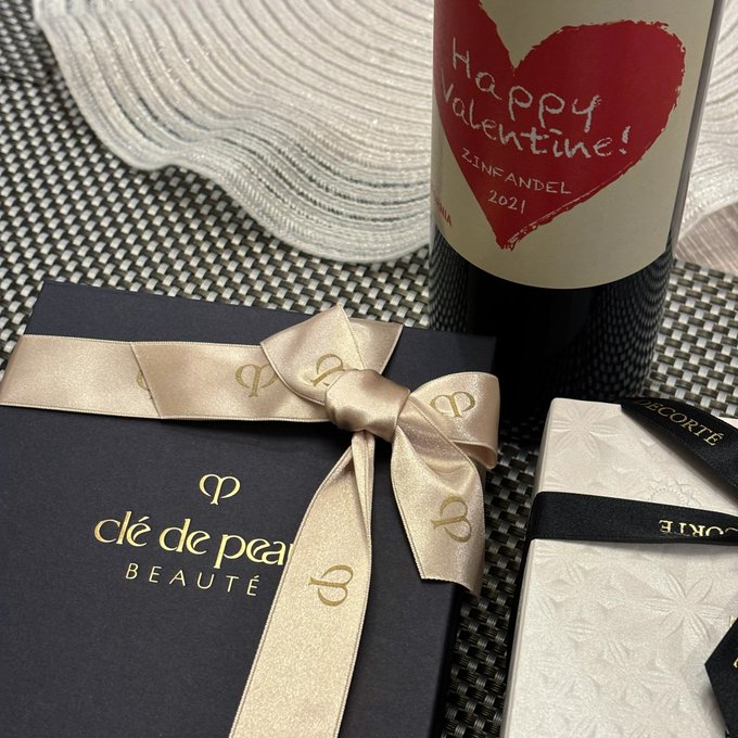 𝑉𝑎𝑙𝑒𝑛𝑡𝑖𝑛𝑒'𝑠 𝐷𝑎𝑦 ❤︎ https://t.co/XR70ClNYTH