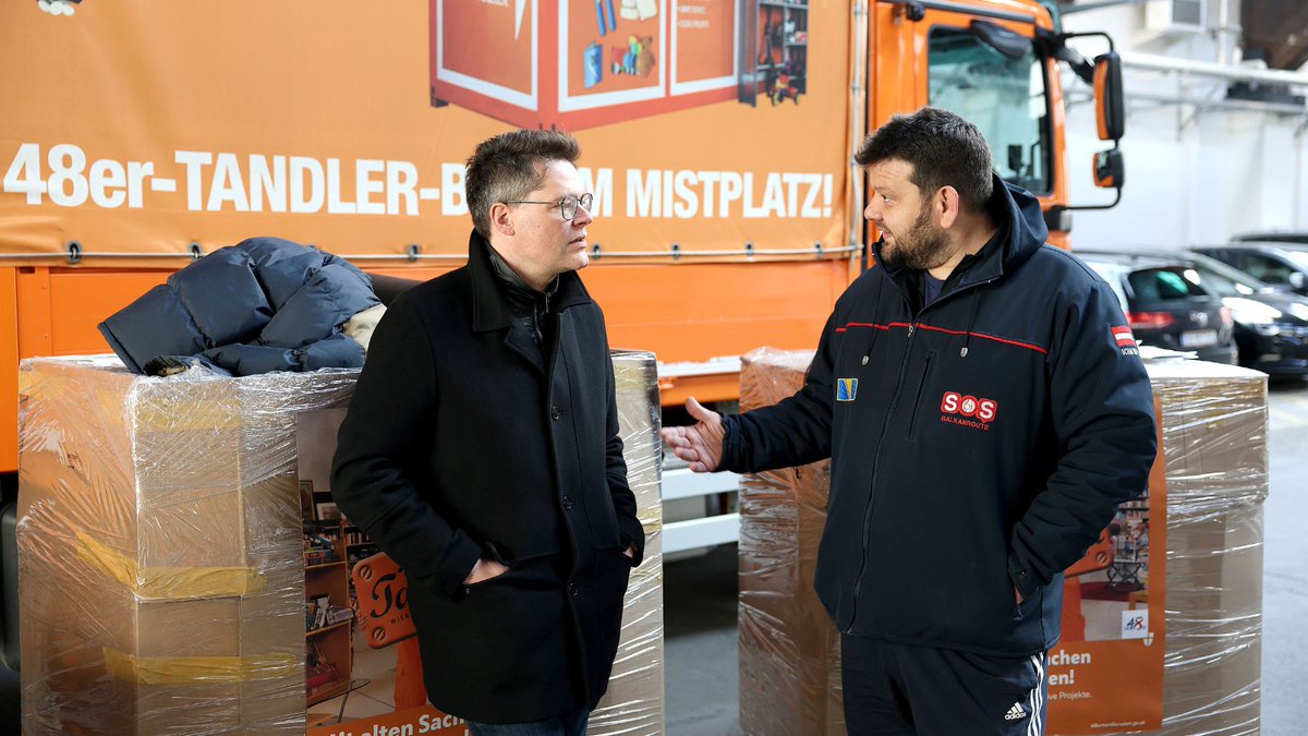 Populistische Rülpser sind in Wahlkampfzeiten "in", aber sie helfen niemandem. Wer Menschen, die Hilfe brauchen, wirklich unterstützt, ist <a href="/Kid_Pex/">Kid Pex (SOS Balkanroute)</a> und das Team der SOS - Balkanroute - und das seit Jahren. Wien schaut nicht weg und leistet mit Sachspenden einen Beitrag!