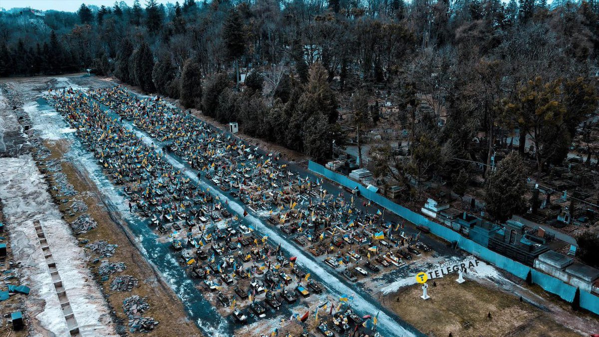 Марсове поле. Львів 😥💔

Героям Слава!

Фото: Yan Dobronosov