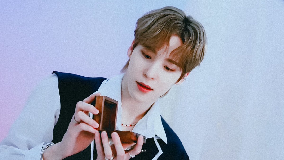 Code99710's tweet photo. 'ANITEEZ IN ILLUSION' BEHIND

#윤호 #YUNHO #에이티즈 #ATEEZ https://t.co/13Sc6ByjL4