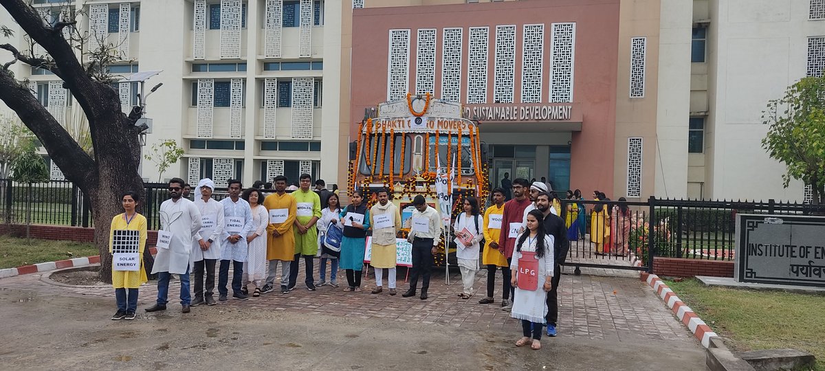 Tirthankar_IESD's tweet photo. Celebration of BHU Foundation day https://t.co/cWAyGTrtva
