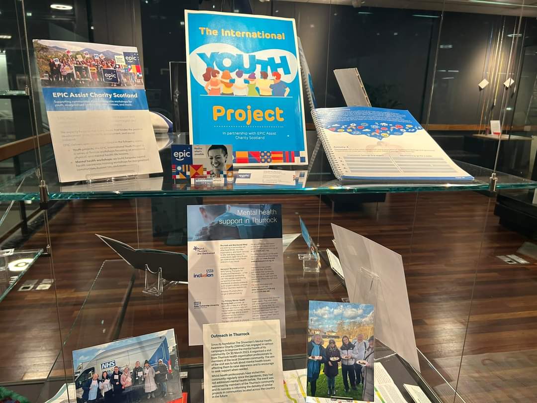 EPIC_UK_'s tweet image. EPIC gave a workshop at the It’s all a Show Exhibition at the @Fairarchives in partnership with @ShowmensCharity
They invited EPIC to have a display in their travelling exhibition. Thank you for having us!
#mentalhealthawareness #decolonialdesign #showpeople #realisewhatspossible