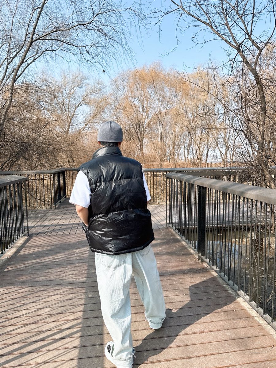 분명 사진인데도 왜 기엽게 걷고 있는게 보이지