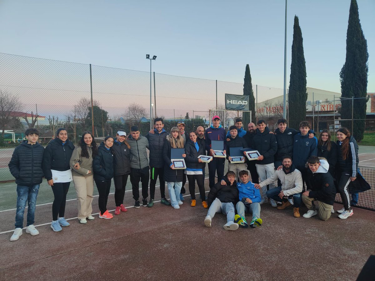 Club Tenis Alborada tweet media