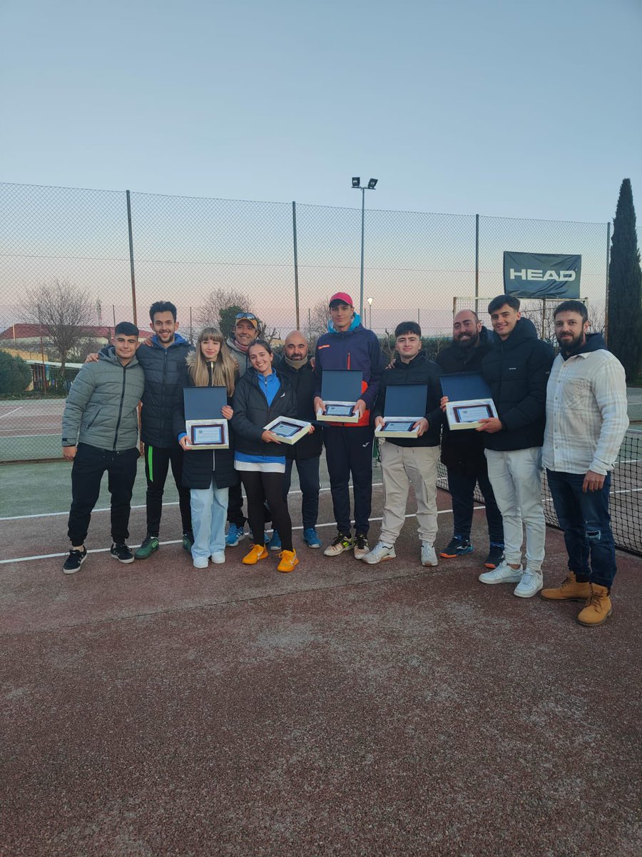 Club Tenis Alborada tweet media