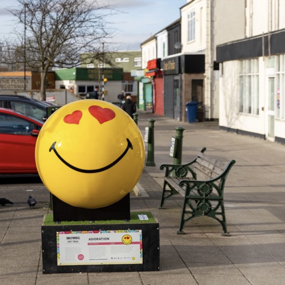 wildinart's tweet photo. We’re feeling the love today! ❤️
See how artist Kawafi interpreted the emotion of adoration in her SmileyWorld® artwork 👉 https://t.co/y9NvuJooci
#wildinart #SmileyWorld https://t.co/BcJ9nlKpQC
