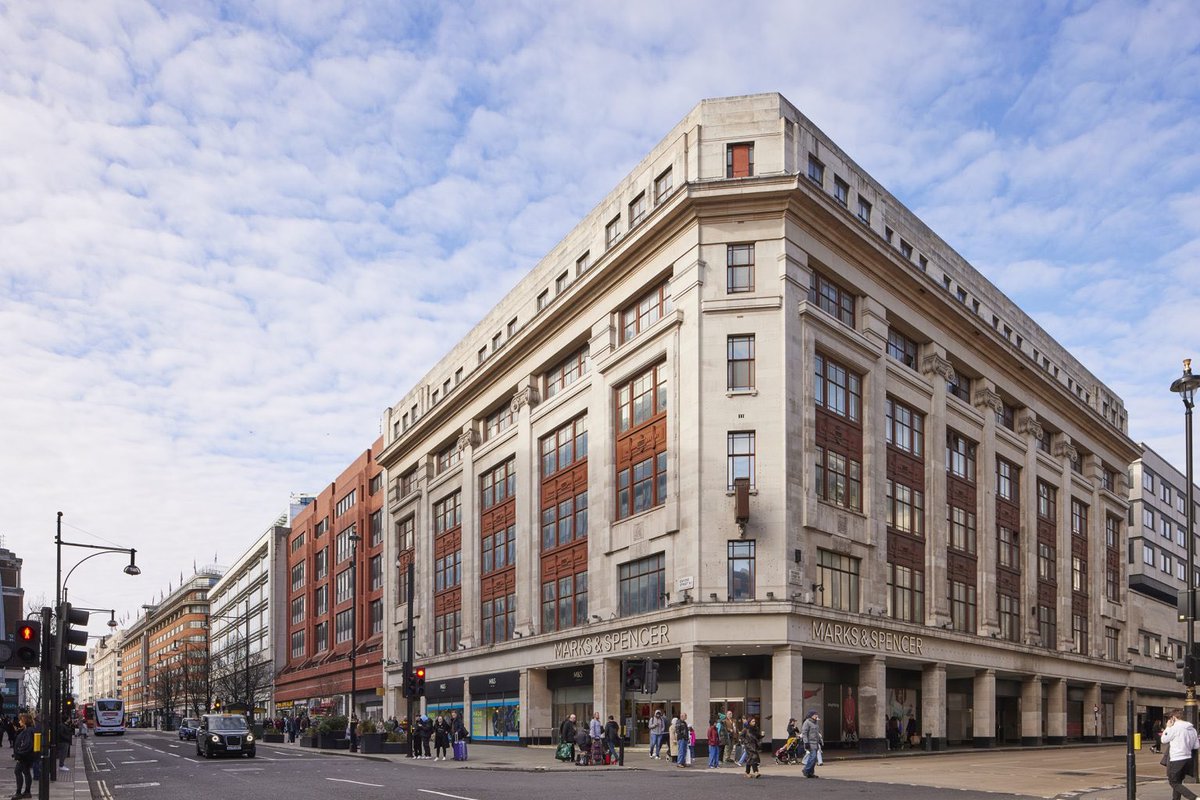 SAVEtoReuse's tweet image. 📢Final day of M&amp;amp;S High Court challenge 💥 SAVE’s barrister Matthew Fraser from Landmark Chambers, with @Claire_Saffer of @gunnercooke, will be putting our case to the Court for why plans to #demolish this landmark building were rightly refused 👍🌍#heritage #RetroFirst #London