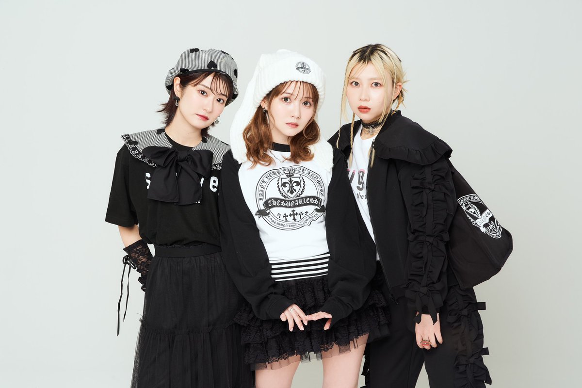 \📣グッズ情報/
『suga/es one man live tour "baccy baccy"』の新グッズの販売が決定いたしました！
今から下記サイトでご購入いただけます！
ぜひゲットしてください❤︎
🔗 store.sugales.com