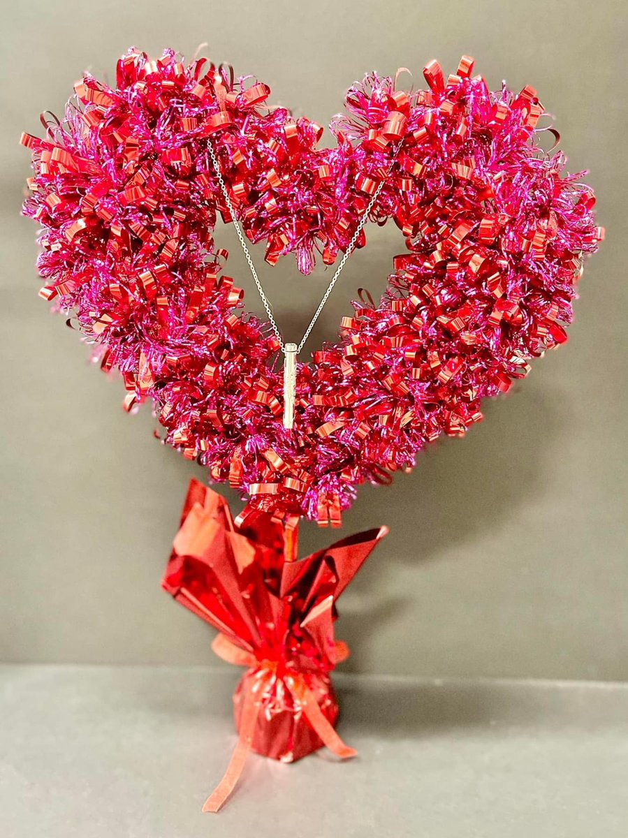 treeoflifemvmt's tweet photo. Valentines Day is the perfect day to create an intention of LOVE ❤️

Unconditional love is our gift to the world. When we fill ourselves up with love, we can then send that love to everyone of our brothers and sisters around the world. It is what we must give in order to receive https://t.co/PYwcGUKrPg