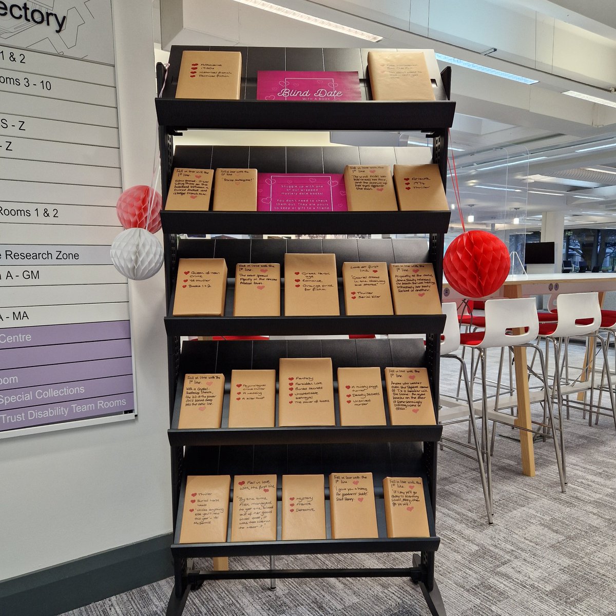 isstirling's tweet image. Who knew you were such a bunch of romantics? We&apos;ve restocked for anyone still looking to fall in love with a book this Valentine&apos;s... ❤️📚🥰#LoveYourLibrary #LibraryDisplays