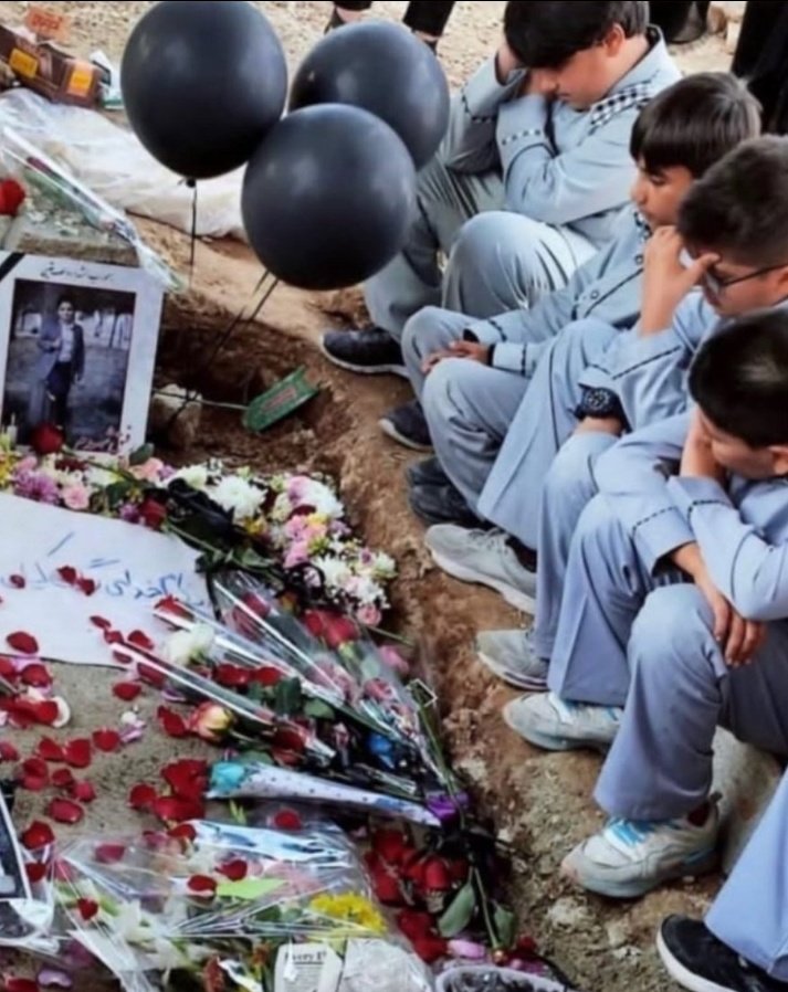 🇮🇷 𝙆𝙤𝙡𝙞 | کُـولی tweet media