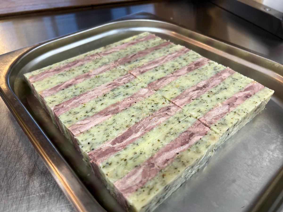 The Links (@thelinkstenby) on Twitter photo π Tonight's Valentine's Supper is underway in our kitchen.
The duck & potato hash is about to go into the oven, while the heavenly choux buns are prepped before & after baking to perfection. π 
There's still time to book a tableπ thelinkstenby.co.uk/book-a-table/ or call 01834 495001 π Tonight's Valentine's Supper is underway in our kitchen.
The duck & potato hash is about to go into the oven, while the heavenly choux buns are prepped before & after baking to perfection. π 
There's still time to book a tableπ thelinkstenby.co.uk/book-a-table/ or call 01834 495001