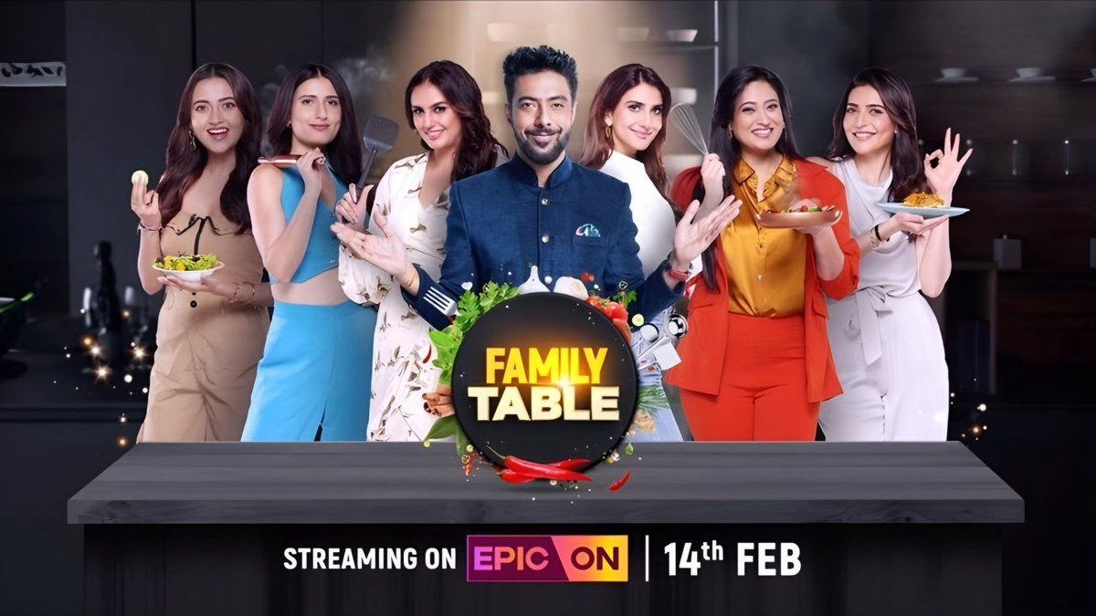 VarshaASNS's tweet image. Just now saw #FamilyTable episode of #TejasswiPrakash on epic on it was amazing loved it
Teju After tasting ragi laddoo she said  Majhya sathi theva side mein so cute 🥰
Teju see you tube and make dishes but chopping her mom does 🤣❤️
Loved the episode 

#TejRan