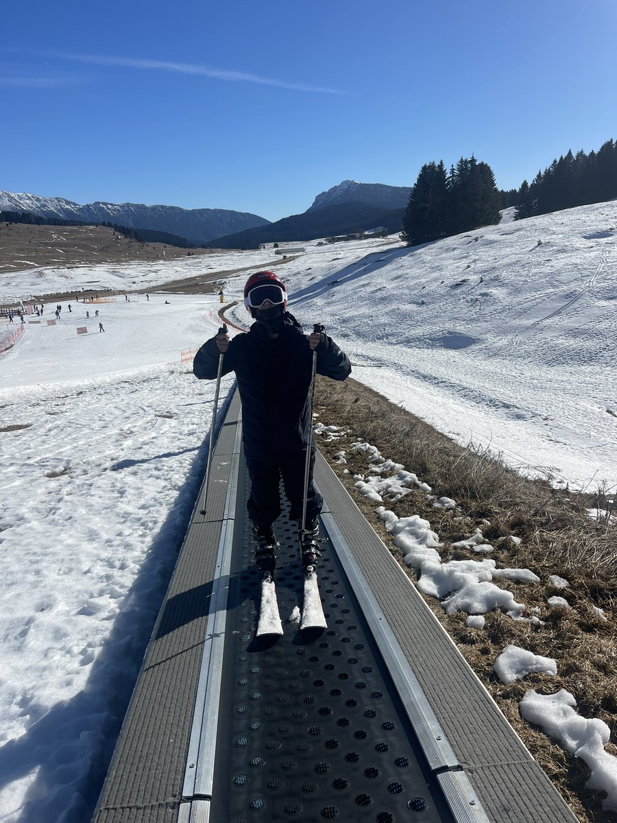 grainnerry's tweet photo. Moyle Park College ski trip day 2 underway ⛷️ 🇮🇹 @moylepark https://t.co/dF9fJOgA7A