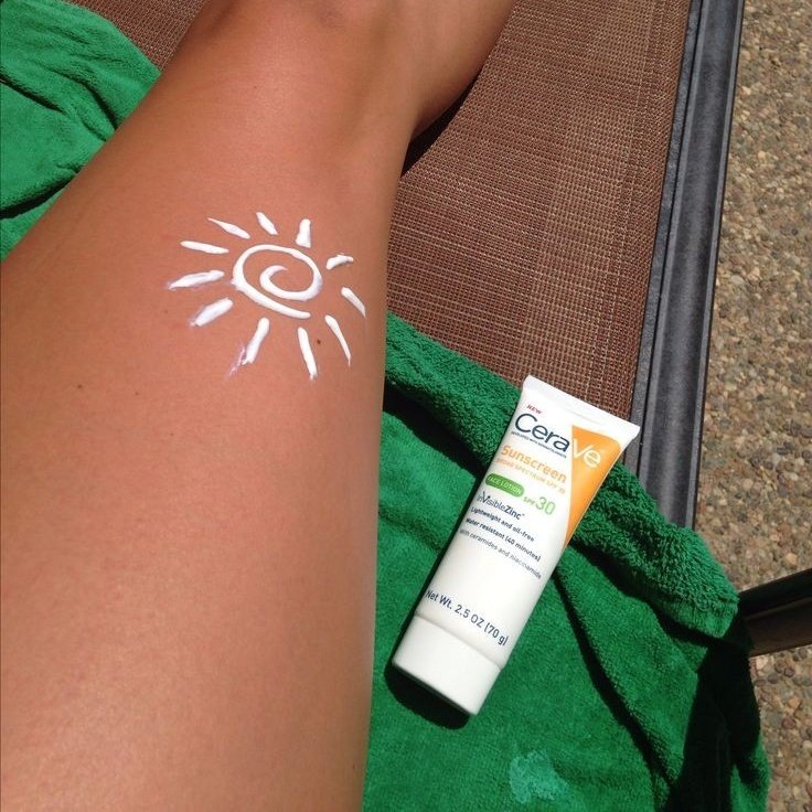 marlene_lover's tweet photo. pandora and her sun tattoos https://t.co/kFNxcT1RqJ
