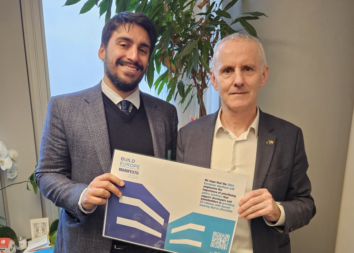 Caught up with Federico Lazzari from <a href="/Build_Europe/">Build Europe</a>. Good to receive their manifesto. Increasing  housing supply is crucial, in Dublin and elsewhere. buildeurope.net/wp-content/upl…