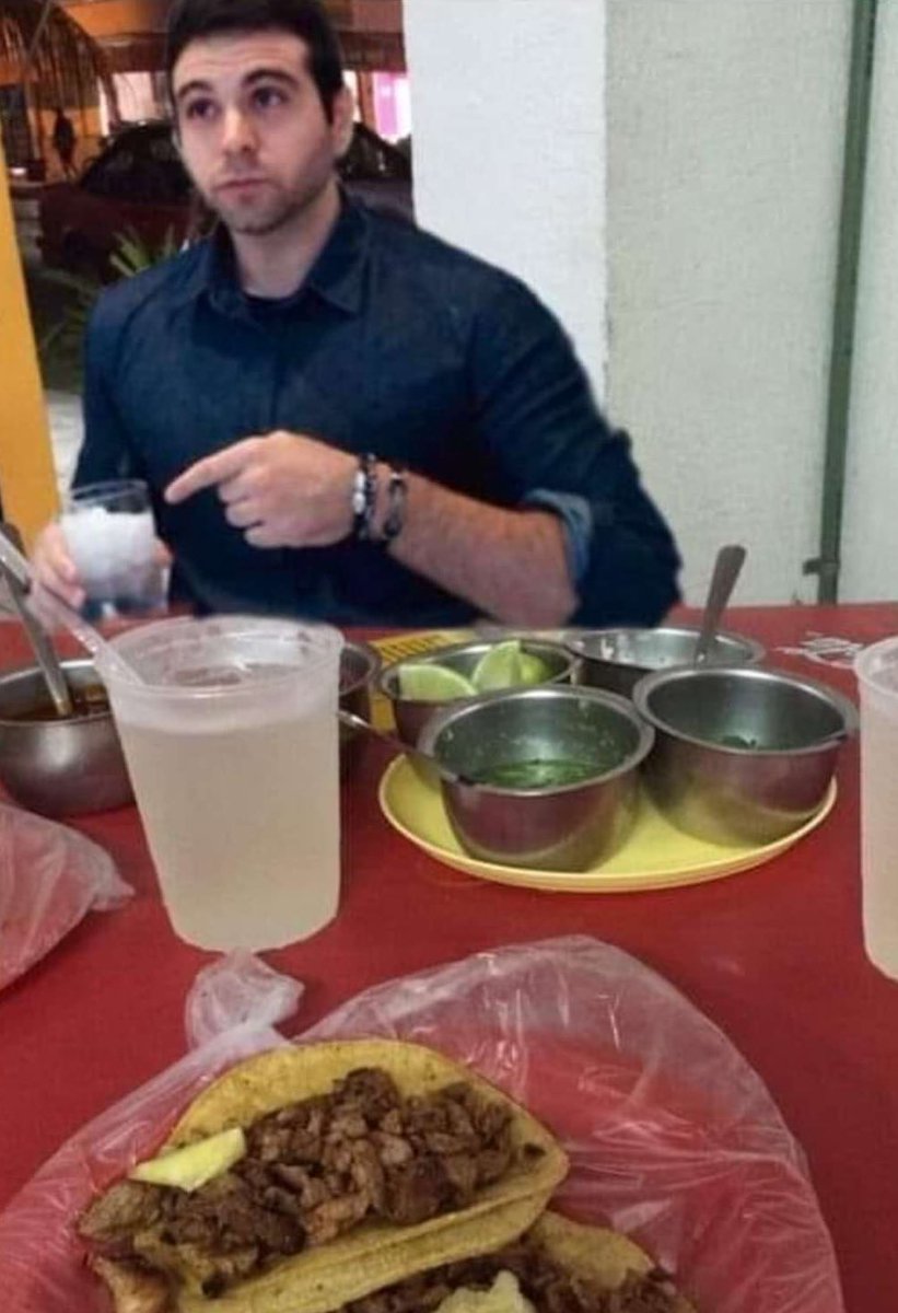 almuerzo de San Valentin!! te pasaste amor te amo bebé❤️😍😍