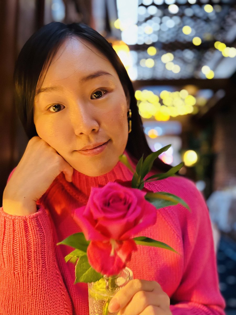 Yu_Cao_'s tweet photo. Happy Valentine's Day to all of my lovely followers! 💕 Let's celebrate love, friendship, and romance today with chocolates, flowers, and heartfelt messages. I'm sending each one of you lots of love and good vibes today! 🥰 
#ValentinesDay #SpreadLove #CelebrateWithFriends https://t.co/g81uE9gOTa