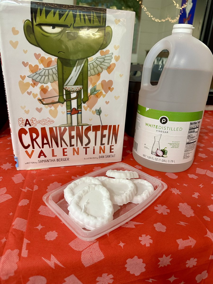 OCPSMediaCenter's tweet photo. ❤️Valentine You Melt My HEART! Second grade students observed chemical and physical changes during our chemistry demonstration. We melted frozen baking soda valentines with vinegar. ❤️ https://t.co/9OS2qTEIkc