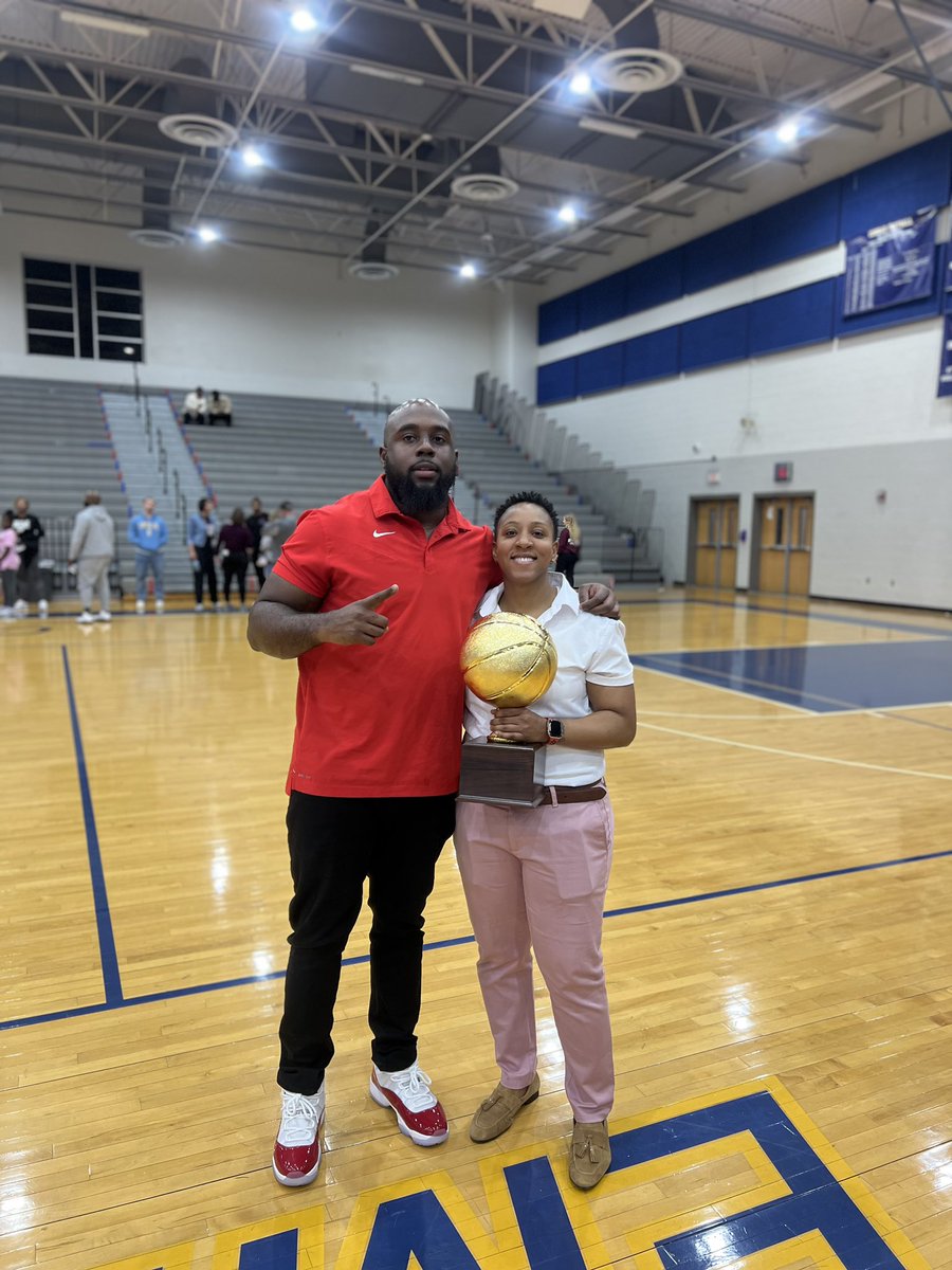 LADYJAGS_BALL's tweet photo. Off to Round 2️⃣‼️ Took care of Wylie in double overtime 69-65💪🏾
#OT3 #ladyjagfam #jfl @mesquiteisdATH @HornJags @HornJATS https://t.co/Rq2KHit9mf