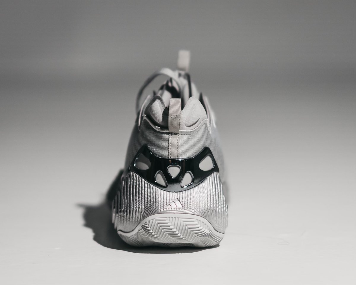 Complex Sneakers tweet media